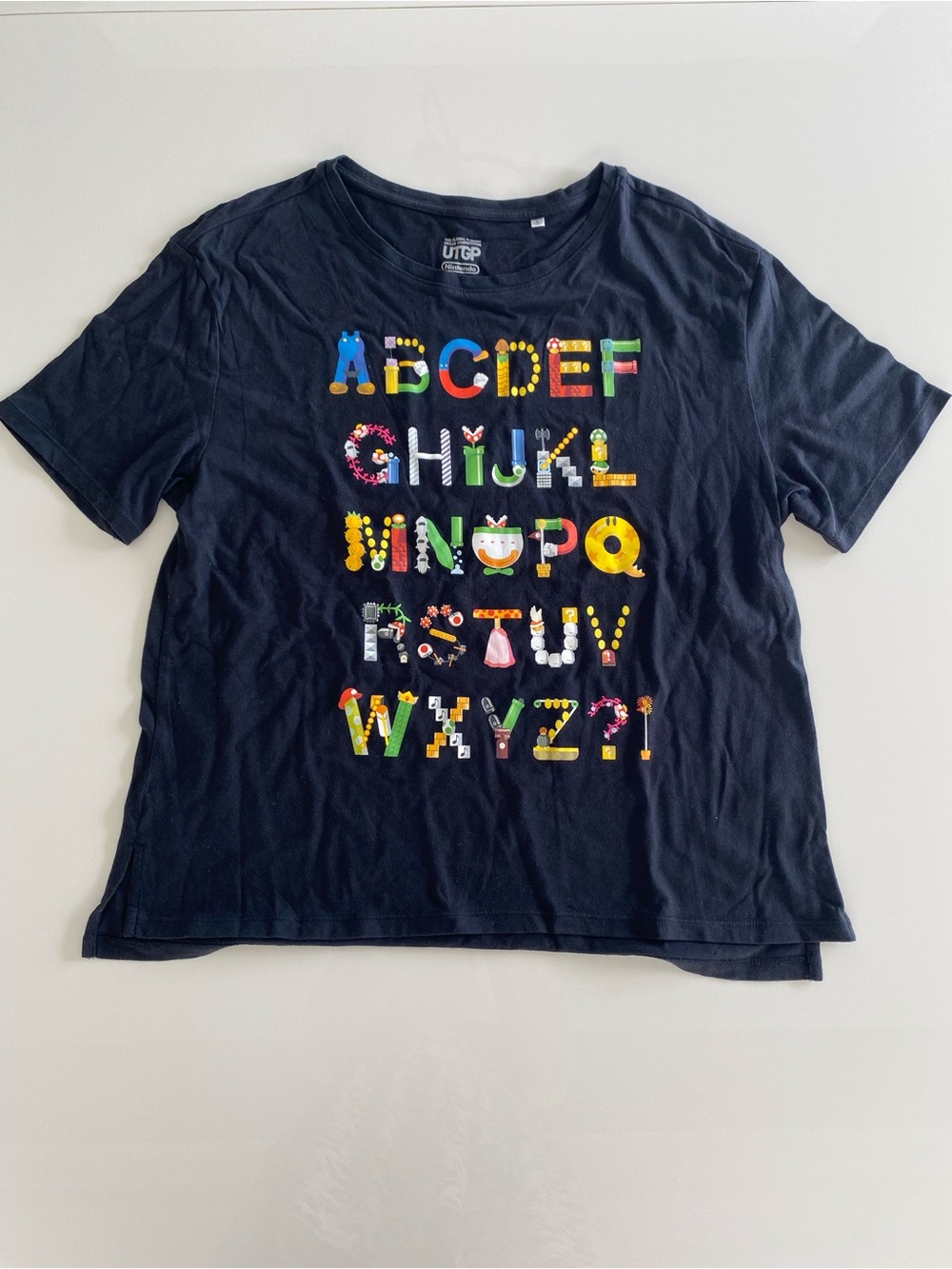 LIKE NEW Nintendo Alphabet T-shirt Small